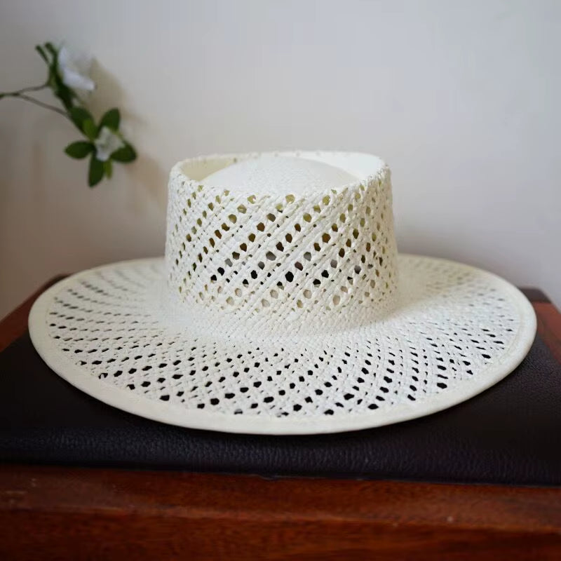 New Designer Style Hollow Big Brim Beach Straw Hats for Women with Straps Fashion Design Summer Sun Hats Lady Panama Fedora Hat